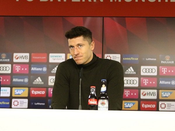Lewandowski Lelah dengan Gosip Kepindahannya ke Real Madrid