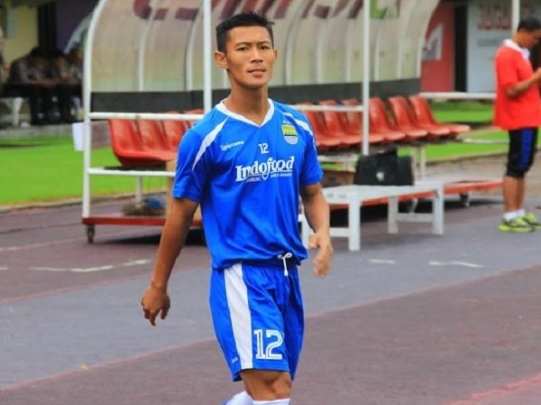 Henhen Tidak Kecewa Gagal Kembali ke Timnas