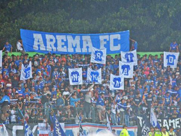 Arema Bertemu Persebaya, Begini Komentar Aremania