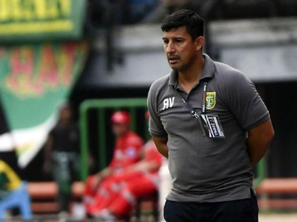 Persebaya Dikalahkan Arema Karena Kesalahan Sendiri