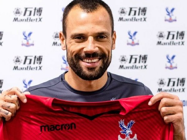 Alan Pardew Tetap Tenang Meski Sempat Bersitegang Dengan Chris Brunt