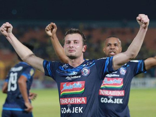 Arema FC Segera Kontrak Balsa Bozovic