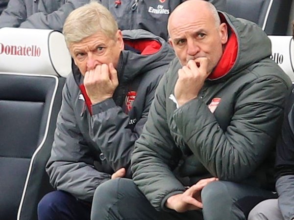 Mengapa Arsenal Selalu Terpuruk? Sol Campbell Coba Menjelaskan