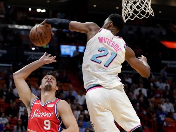 Hassan Whiteside Bawa Miami Heat Atasi Philadelphia 76ers
