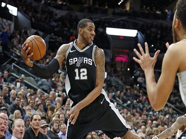 Hasil MRI Menunjukkan Tidak Ada Cedera Serius Pada Lutut LaMarcus Aldridge