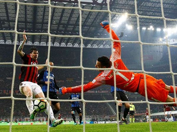 Match Highlight: AC Milan 0-0 Inter Milan, Berbagi Angka dalam Derby Panas