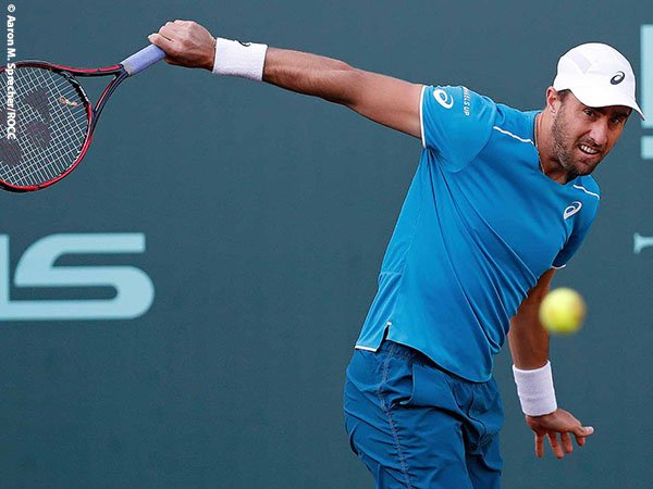 Juara Bertahan, Steve Johnson Bermain Ekstra Keras Demi Bertahan Di Houston