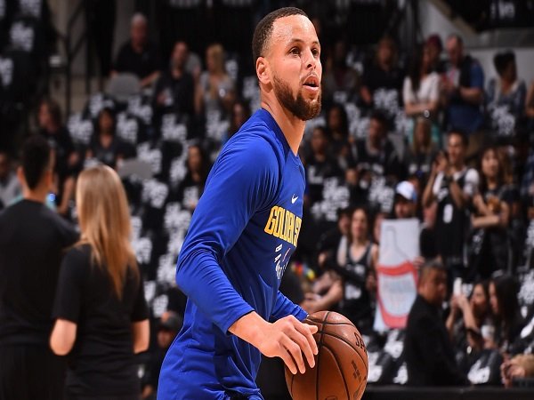 Steve Kerr: Curry Sudah Membaik, Tapi Tidak Akan Bermain Dalam Waktu Dekat