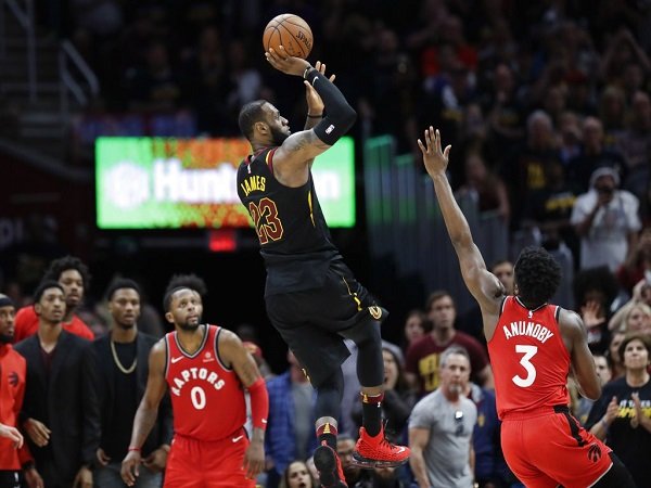 LeBron James Bawa Cavaliers Unggul 3-0 Atas Raptors