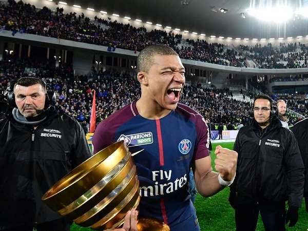 Eto'o Berikan Saran untuk Mbappe Agar Bisa Sesukses Messi