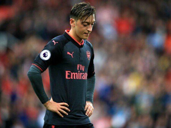 Benarkah Mesut Ozil Pemain Istimewa di Arsenal?