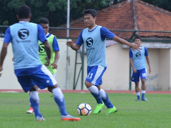 Dedi Kusnandar Minta Persib Tak Gentar Hadapi Mutiara Hitam