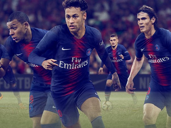 Resmi! Paris Saint-Germain Rilis Jersey Kandang untuk Musim 2018/19