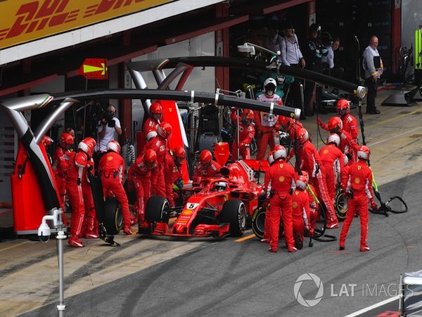 Vettel Angkat Bicara Perihal Pit Stop Kedua di GP Spanyol