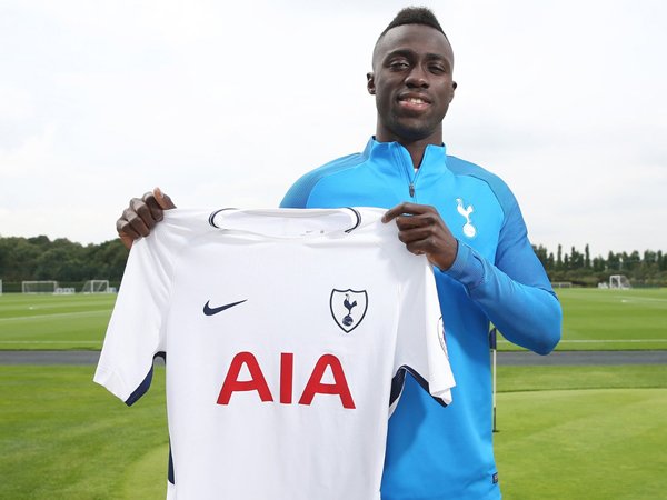 Pupus Sudah Harapan Jose Mourinho untuk Dapatkan Davinson Sanchez