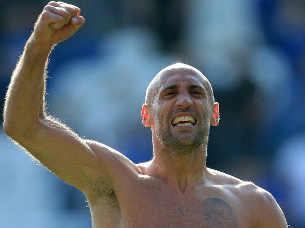 Zabaleta Petik Pelajaran dari Kesalahan Musim Ini
