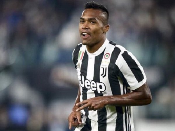 Juventus Punya Nama Baru untuk Gantikan Alex Sandro