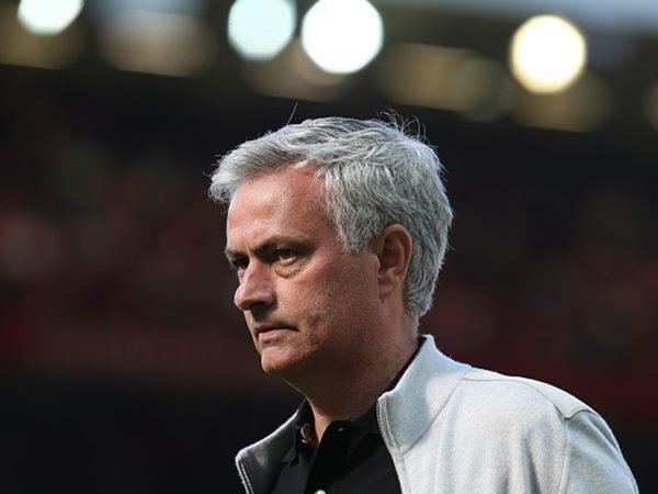 Mourinho: Saya Tak Bisa Hentikan Fans Chelsea yang Membenci Saya