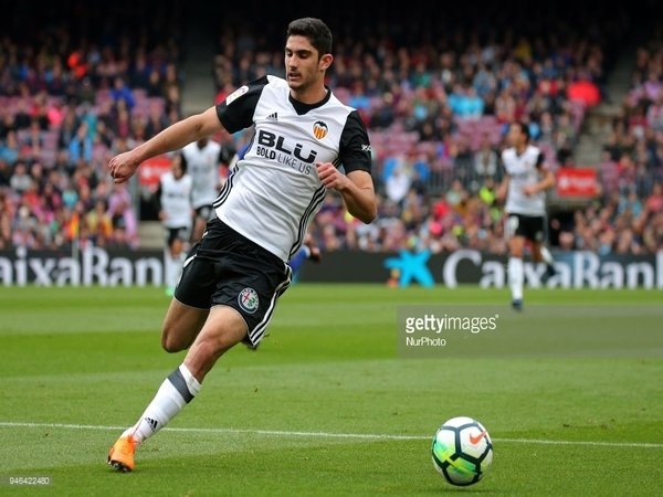 Goncalo Guedes Inginkan Status Permanen di Valencia
