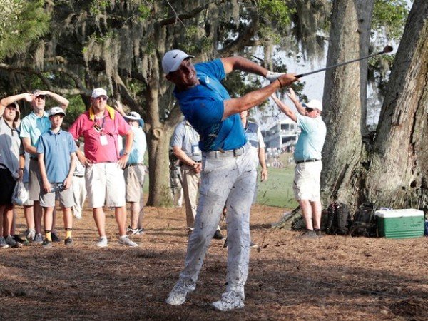 Rory McIlroy Dalam Persaingan di BMW PGA Championship