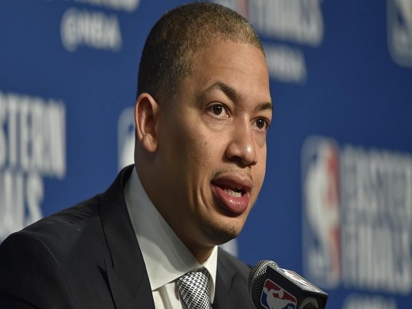 Tyronn Lue Ungkapkan Dirinya Pernah Dirawat Karena Gelisah Latih Tim