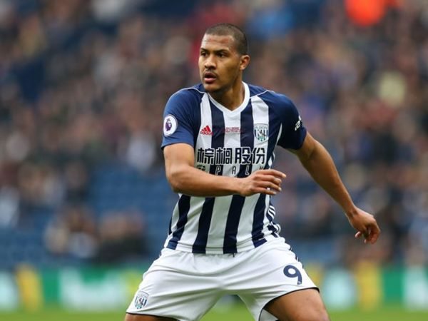 Chelsea dan Tottenham Bersaing Dapatkan Striker West Brom, Solomon Rondon