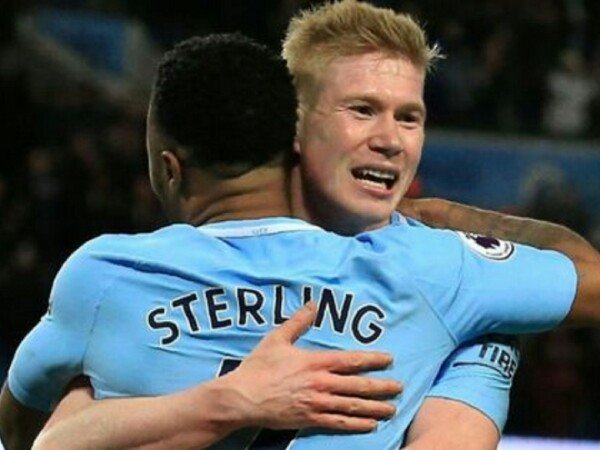 Sterling Jadi Sasaran Kritik, De Bruyne Pasang Badan