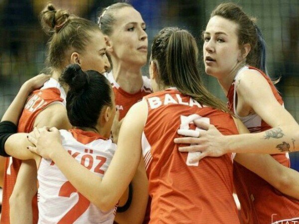 Turki Beri Kekalahan Kelima Thailand di FIVB Volleyball Nations League