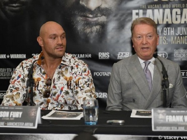 Warren: Tyson Fury Bakal Siap Lawan Joshua Setelah 3 Laga