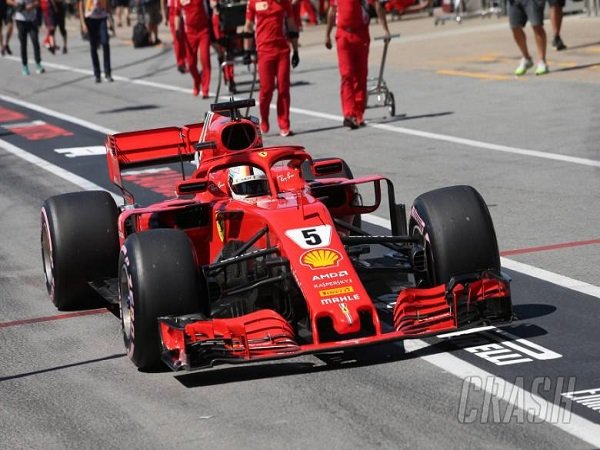 Vettel Tidak Pernah Pertimbangkan Pilih Ban Hypersoft untuk Memulai Balapan