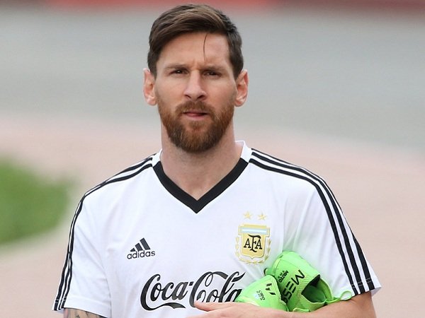 Rakitic Nantikan Perjumpaan dengan Messi di Piala Dunia