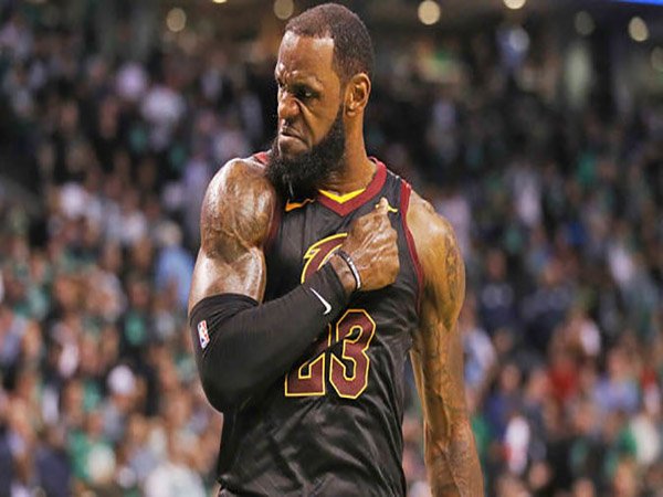 LeBron James Akan Bikin Keputusan Mengenai Masa Depannya
