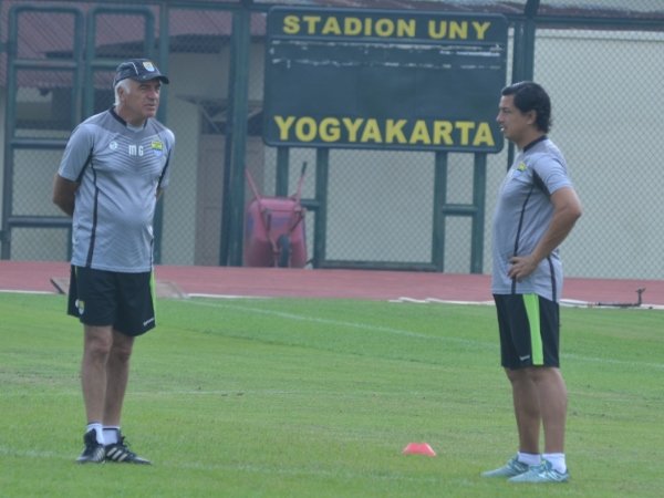 Persib Negosiasi dengan Tiga Pemain Lokal Baru