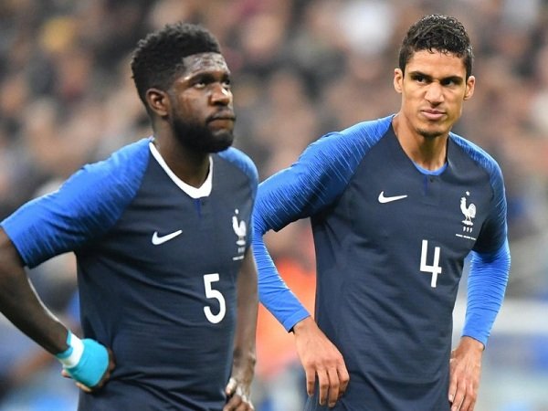 Raphael Varane Berusaha Redam Kecemasan Soal Cedera Samuel Umtiti