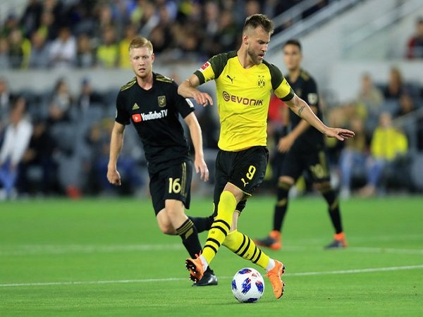 West Ham Buat Penawaran untuk Datangkan Andriy Yarmolenko