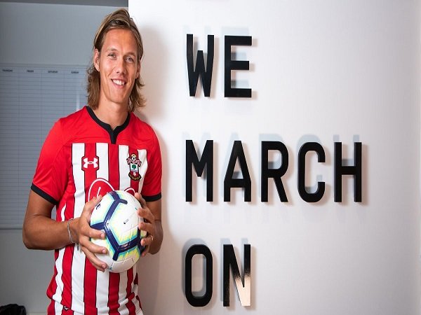 Jannik Vestergaard Berharap Bisa Pimpin Southampton di Lini Belakang