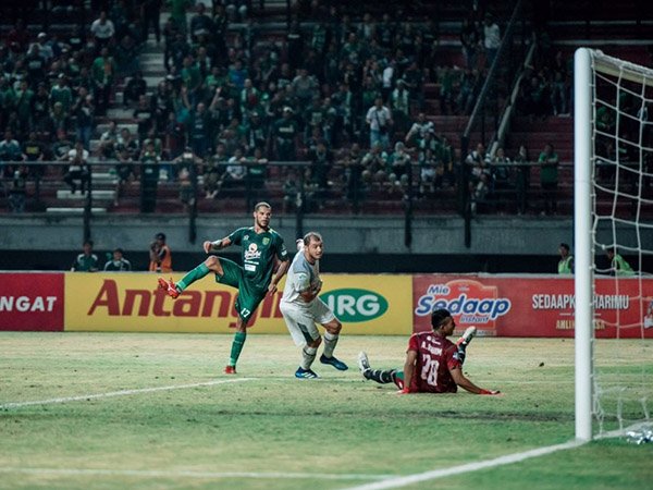 Pelatih Persebaya Surabaya Puas Dengan Debut OK Jhon-Maitimo