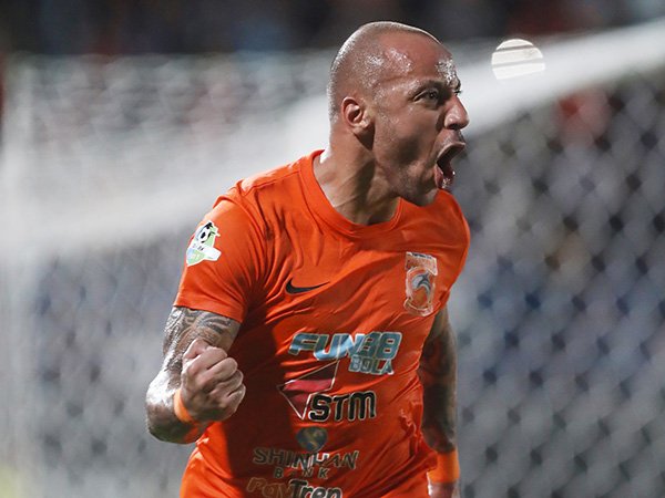 Borneo FC Coret Eks Gelandang Real Madrid