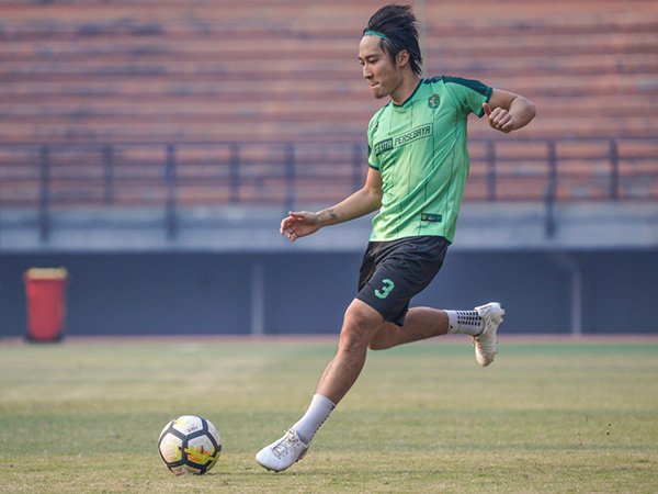 Akhirnya Persebaya Surabaya Coret Eks Pemain Espanyol