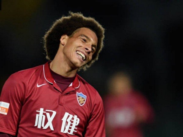 Soal Transfer  Axel Witsel, Dortmund dan Tianjin Quanjian Belum Sepakati Harga