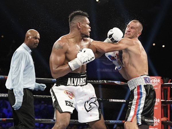 Alvarez soal KO Kovalev: Saya Selalu Asah Pukulan Saat Latihan