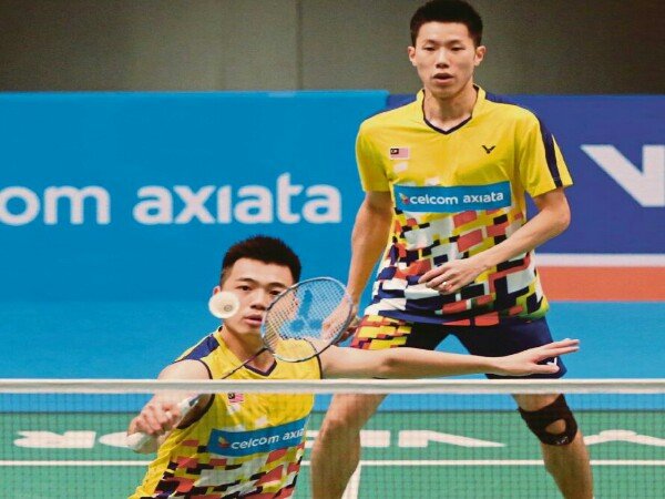 Perkembangan Aaron/Wooi Yik, Peringatan Buat V Shem/We Kiong