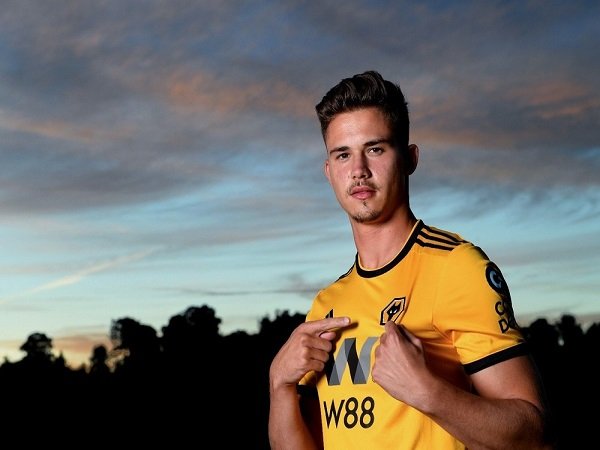 Wolves Resmi Datangkan Leander Dendoncker dari Anderlecht