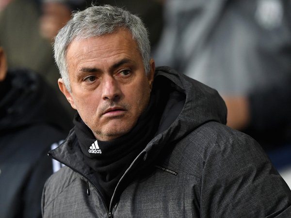 Jika Menang Atas Leicester, Le Tissier Yakin Mourinho Bisa Perbaiki Suasana MU