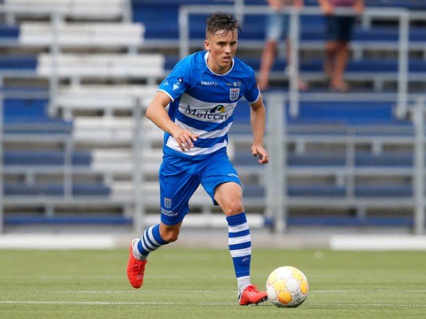 Ryan Thomas Segera Bergabung Dengan PSV