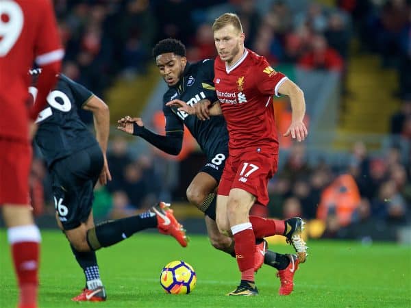 Joe Gomez Terus Berkembang, Ragnar Klavan Bersiap Kembali ke Bundesliga