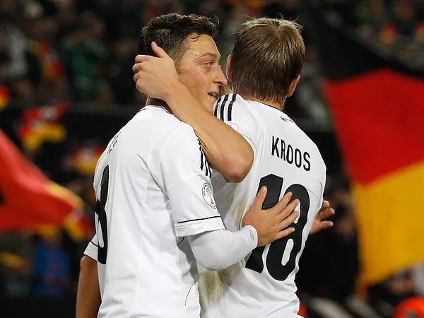 Soal Rasisme, Kroos Tuding Ozil Bohongi Publik Jerman