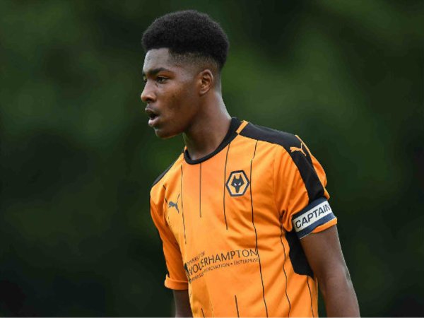 Cameron John Teken Kontrak Baru Bersama Wolverhampton Wanderers