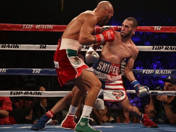 Taklukkan Beltran, Pedraza Juara Kelas Ringan WBO