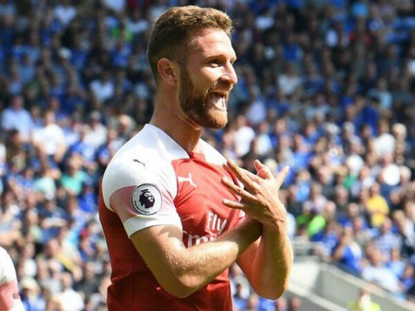 Selebrasi 'Albanian Eagle' Mustafi, FA Tidak Beri Hukuman
